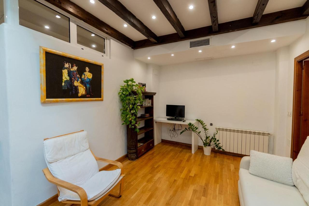 La Piramide Appartement *